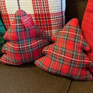 🆕Bundle Of 2 Stewart Plaid Christmas Tree Shaped Throw Pillows
